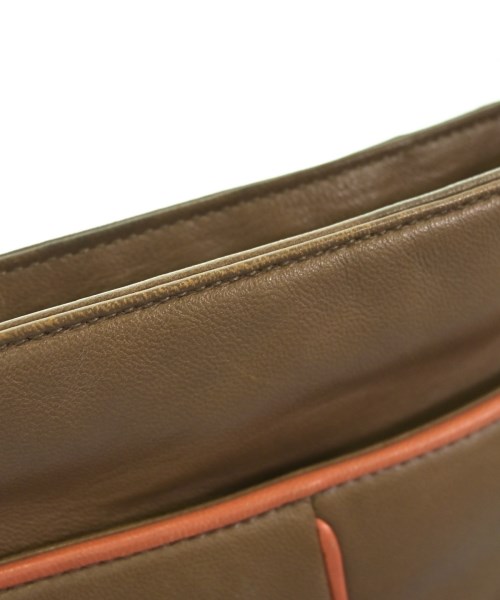 LOEWE（ロエベ）ショルダーバッグ 茶 サイズ:- レディース/2200680705150
