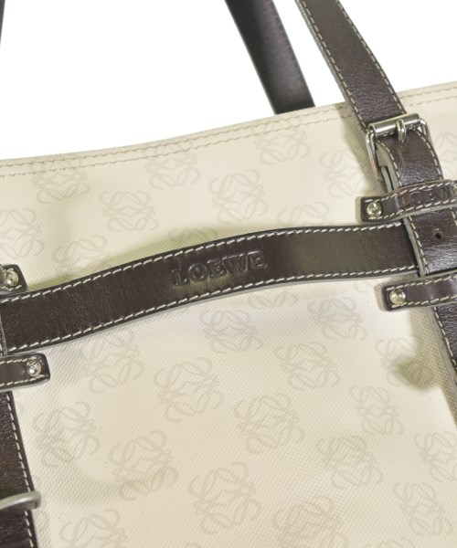 LOEWE（ロエベ）ハンドバッグ 白 サイズ:- レディース/2200696049132