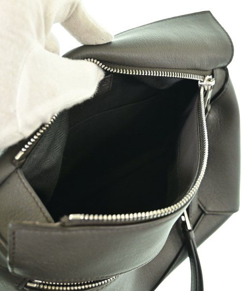 LOEWE（ロエベ）ショルダーバッグ グレー サイズ:- レディース/2200696608018