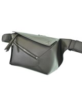 LOEWE（ロエベ）ショルダーバッグ グレー サイズ:- レディース/2200696608018