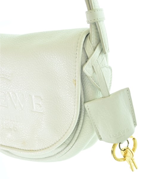LOEWE（ロエベ）ショルダーバッグ 白 サイズ:- レディース/2200701528287