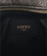 LOEWE（ロエベ）ハンドバッグ シルバー サイズ:- レディース/2200702125768