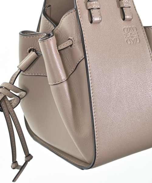 LOEWE（ロエベ）ショルダーバッグ ベージュ サイズ:- レディース/2200702125898