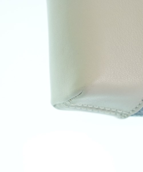 LOEWE（ロエベ）ショルダーバッグ 青 サイズ:- レディース/2200702126406