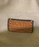 LOEWE（ロエベ）ショルダーバッグ 茶 サイズ:- レディース/2200702127380