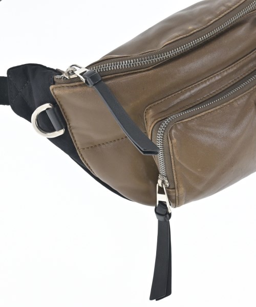 LOEWE（ロエベ）ショルダーバッグ 茶 サイズ:- レディース/2200462411620