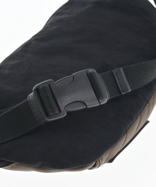 LOEWE（ロエベ）ショルダーバッグ 茶 サイズ:- レディース/2200462411620