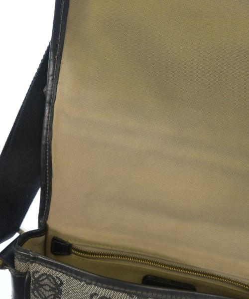 LOEWE（ロエベ）ショルダーバッグ グレー サイズ:- レディース/2200715702031