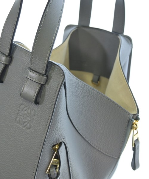 LOEWE（ロエベ）ショルダーバッグ グレー サイズ:- レディース/2200717697045