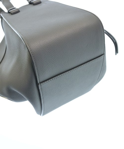 LOEWE（ロエベ）ショルダーバッグ グレー サイズ:- レディース/2200717697045