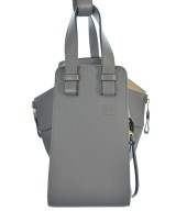 LOEWE（ロエベ）ショルダーバッグ グレー サイズ:- レディース/2200717697045