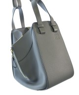 LOEWE（ロエベ）ショルダーバッグ グレー サイズ:- レディース/2200717697045