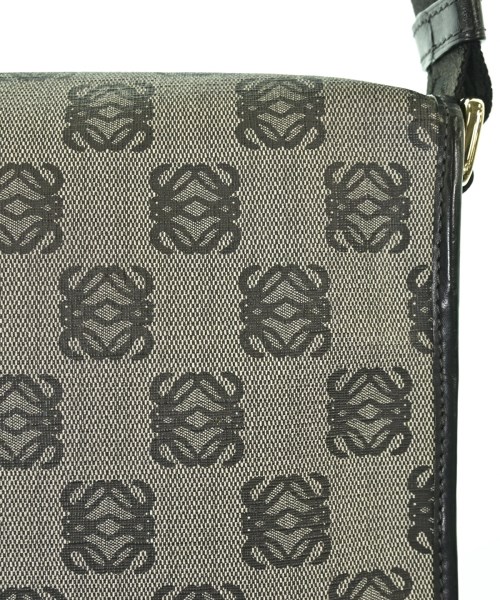 LOEWE（ロエベ）ショルダーバッグ グレー サイズ:- レディース/2200718710064