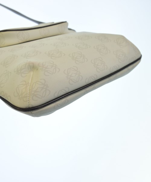 LOEWE（ロエベ）ショルダーバッグ 白 サイズ:- レディース/2200718710439