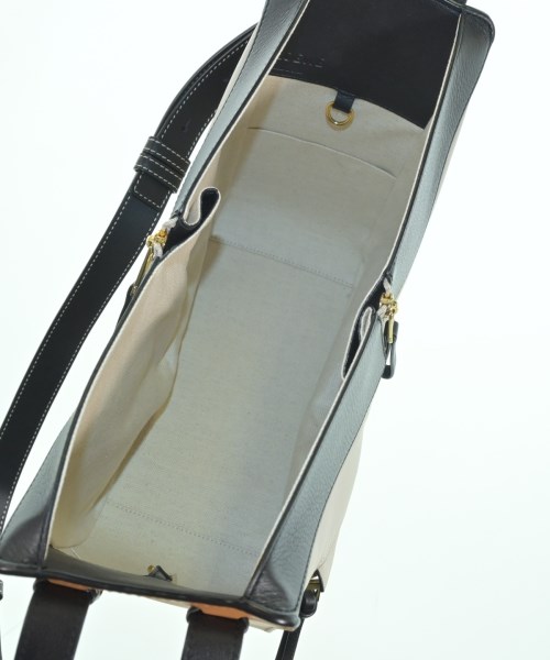 LOEWE（ロエベ）ショルダーバッグ ベージュ サイズ:- レディース/2200645295016