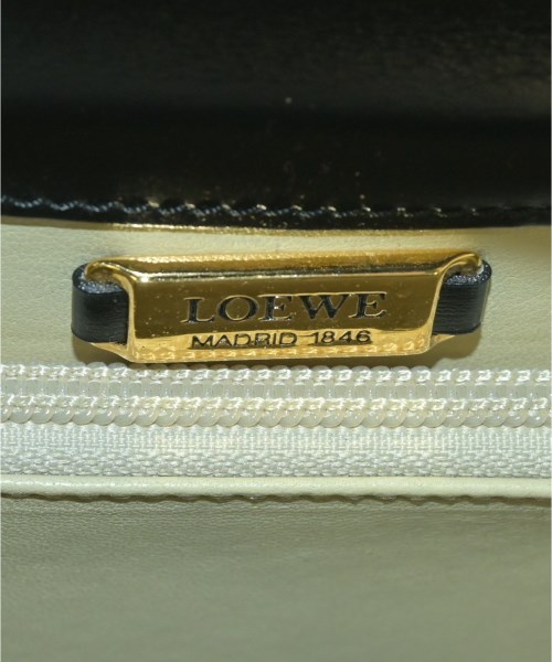 LOEWE（ロエベ）ショルダーバッグ 黒 サイズ:- レディース/2200649433568