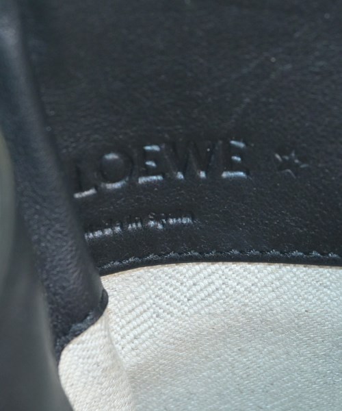 LOEWE（ロエベ）ショルダーバッグ 黒 サイズ:- レディース/2200653330129