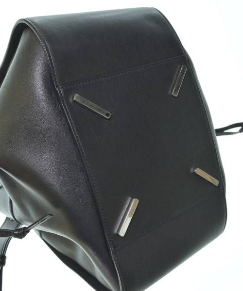LOEWE（ロエベ）ショルダーバッグ 黒 サイズ:- レディース/2200653330129