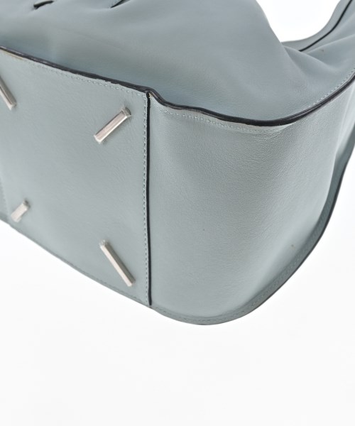 LOEWE（ロエベ）ショルダーバッグ 青 サイズ:- レディース/2200703447395