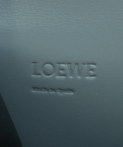 LOEWE（ロエベ）ショルダーバッグ 青 サイズ:- レディース/2200704511392