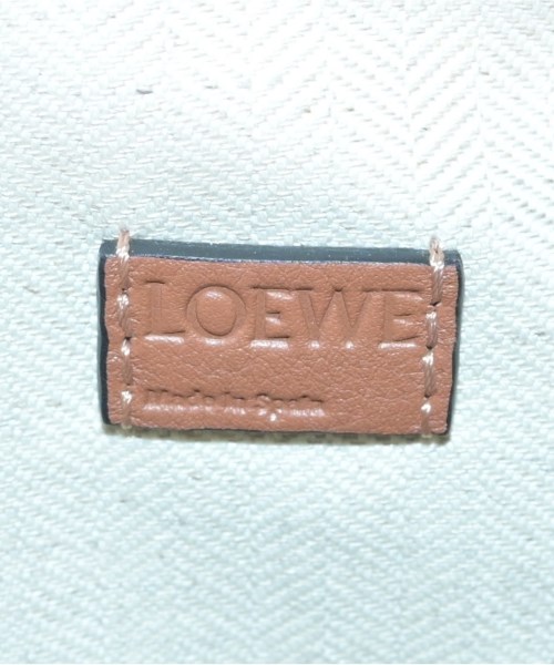 LOEWE（ロエベ）ショルダーバッグ 茶 サイズ:- レディース/2200709604716