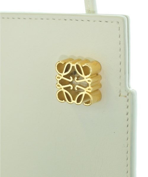 LOEWE（ロエベ）ショルダーバッグ 白 サイズ:- レディース/2200666516091