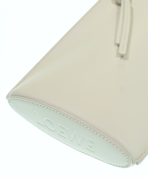 LOEWE（ロエベ）ショルダーバッグ 白 サイズ:- レディース/2200666516091