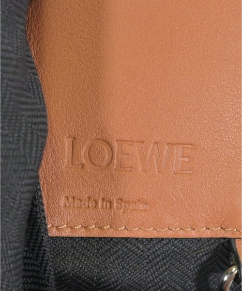 LOEWE（ロエベ）ショルダーバッグ 茶 サイズ:- レディース/2200670757510