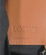 LOEWE（ロエベ）ショルダーバッグ 茶 サイズ:- レディース/2200670757510