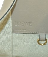LOEWE（ロエベ）ショルダーバッグ ベージュ サイズ:- レディース/2200672256424
