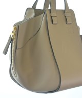 LOEWE（ロエベ）ショルダーバッグ ベージュ サイズ:- レディース/2200672256424