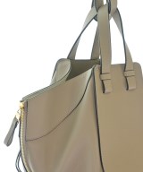 LOEWE（ロエベ）ショルダーバッグ ベージュ サイズ:- レディース/2200672256424