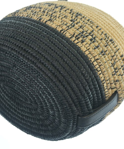 LOEWE（ロエベ）ショルダーバッグ ベージュ サイズ:- レディース/2200672257063