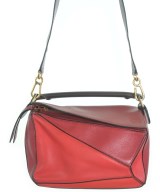 LOEWE（ロエベ）ショルダーバッグ 赤 サイズ:- レディース/2200719953392