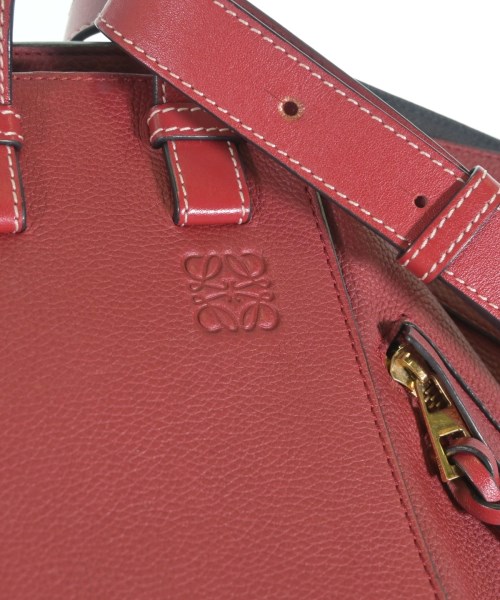 LOEWE（ロエベ）ショルダーバッグ 赤 サイズ:- レディース/2200719954092