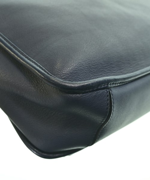 LOEWE（ロエベ）ショルダーバッグ 紺 サイズ:- レディース/2200717564026