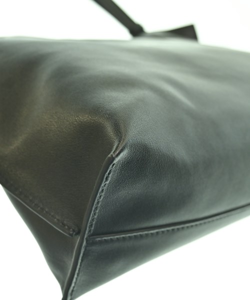 LOEWE（ロエベ）ショルダーバッグ 黒 サイズ:- レディース/2200721391014