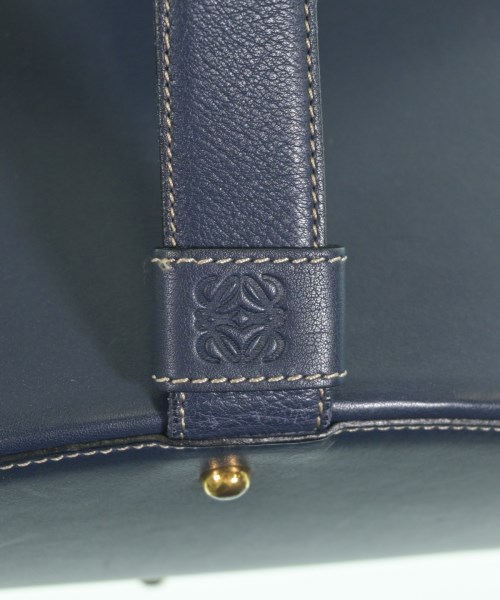 LOEWE（ロエベ）ショルダーバッグ 紺 サイズ:- レディース/2200724273850