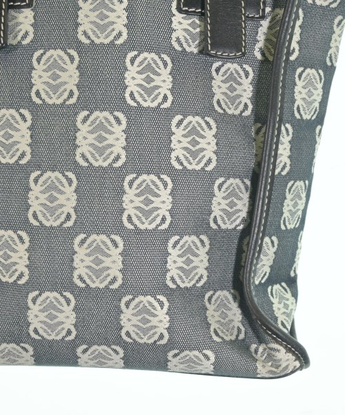 LOEWE（ロエベ）ハンドバッグ グレー サイズ:- レディース/2200724273928
