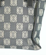 LOEWE（ロエベ）ハンドバッグ グレー サイズ:- レディース/2200724273928
