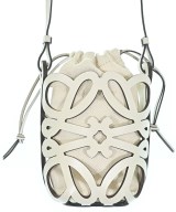 LOEWE（ロエベ）ショルダーバッグ 白 サイズ:- レディース/2200688688271