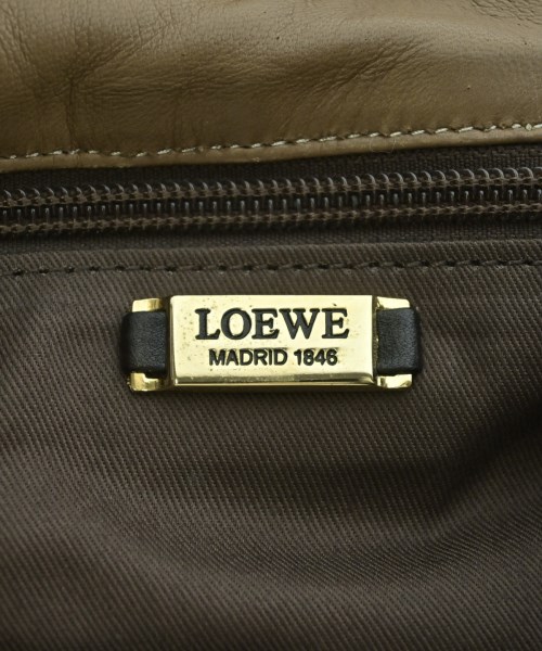 LOEWE（ロエベ）ショルダーバッグ 茶 サイズ:- レディース/2200684546117