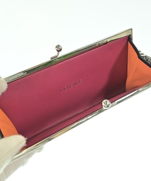 LOEWE（ロエベ）ショルダーバッグ 黒 サイズ:- レディース/2200689768026