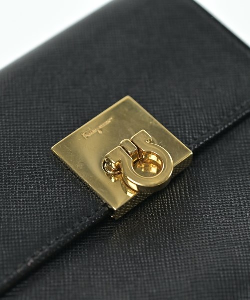 Salvatore Ferragamo（サルバトーレフェラガモ）財布・コインケース 黒 サイズ:- レディース/2200634764011