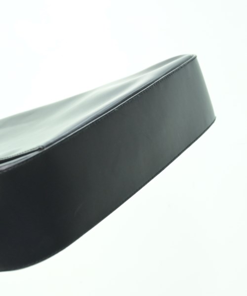 Salvatore Ferragamo（サルバトーレフェラガモ）ショルダーバッグ 黒 サイズ:- レディース/2200634870033