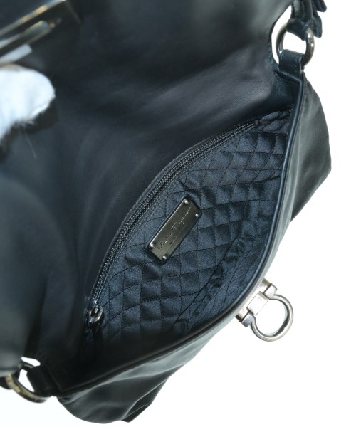 Salvatore Ferragamo（サルバトーレフェラガモ）ショルダーバッグ 黒 サイズ:- レディース/2200634870217