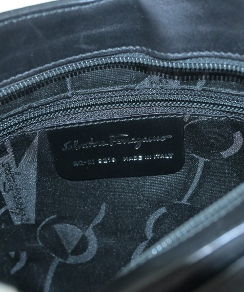 Salvatore Ferragamo（サルバトーレフェラガモ）ショルダーバッグ 黒 サイズ:- レディース/2200634870347