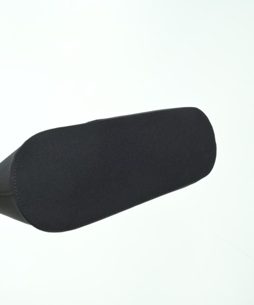 Salvatore Ferragamo（サルバトーレフェラガモ）ショルダーバッグ 黒 サイズ:- レディース/2200634870347