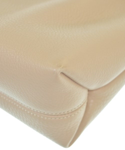 Salvatore Ferragamo（サルバトーレフェラガモ）ショルダーバッグ ベージュ サイズ:- レディース/2200634870361