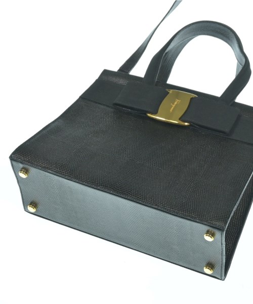 Salvatore Ferragamo（サルバトーレフェラガモ）ハンドバッグ 黒 サイズ:- レディース/2200634870392